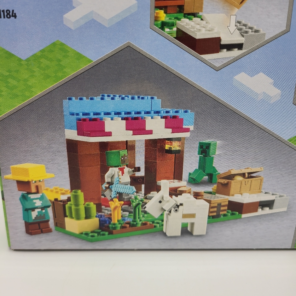 LEGO Minecraft The Bakery 21184 Retired New In Box - Picture 7 of 8